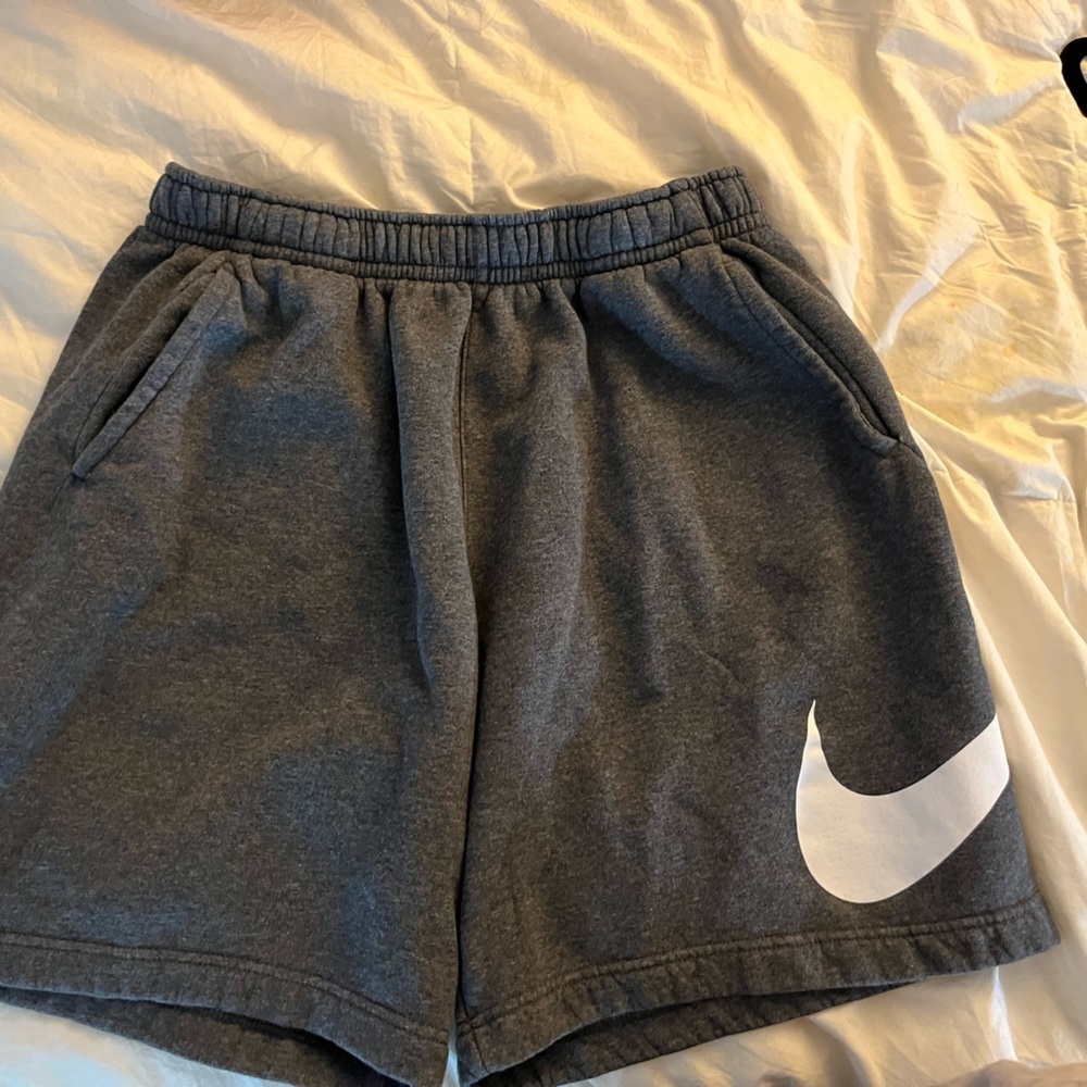 Nike men shorts